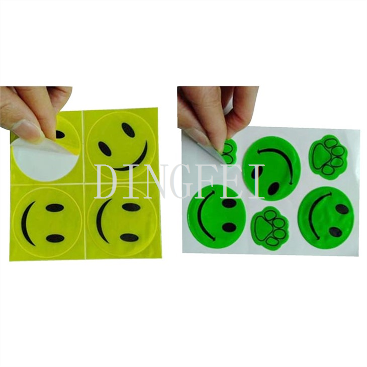 Happy Face Lapel Pins Yellow