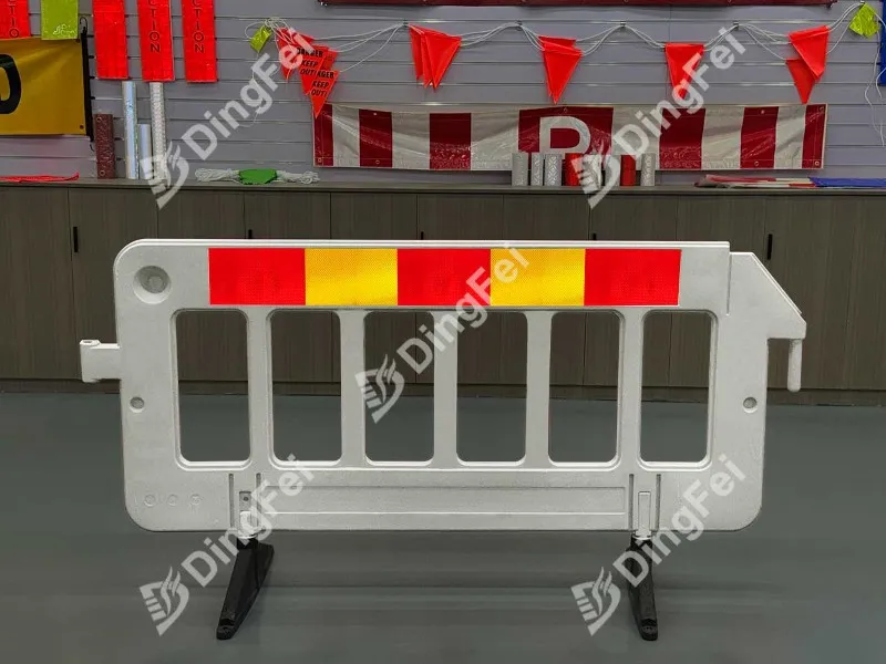 DINGFEI R1 Reflective Sticker for Traffic Barriers 3 DINGFEI R1 Reflective Sticker for Traffic Barriers 3